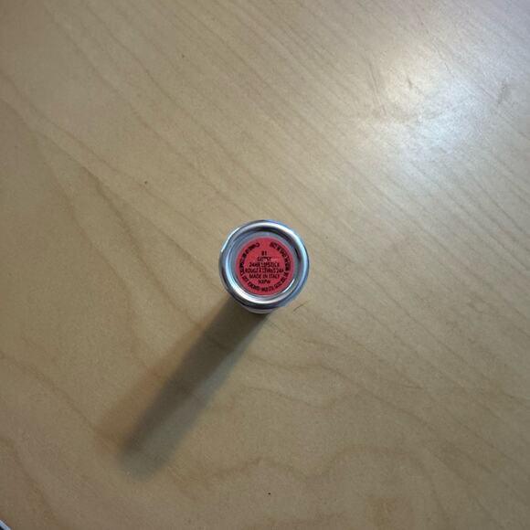 New - M.A.C LOCKED KISS 24HR LIPSTICK - Color Gutsy - Picture 10 of 11